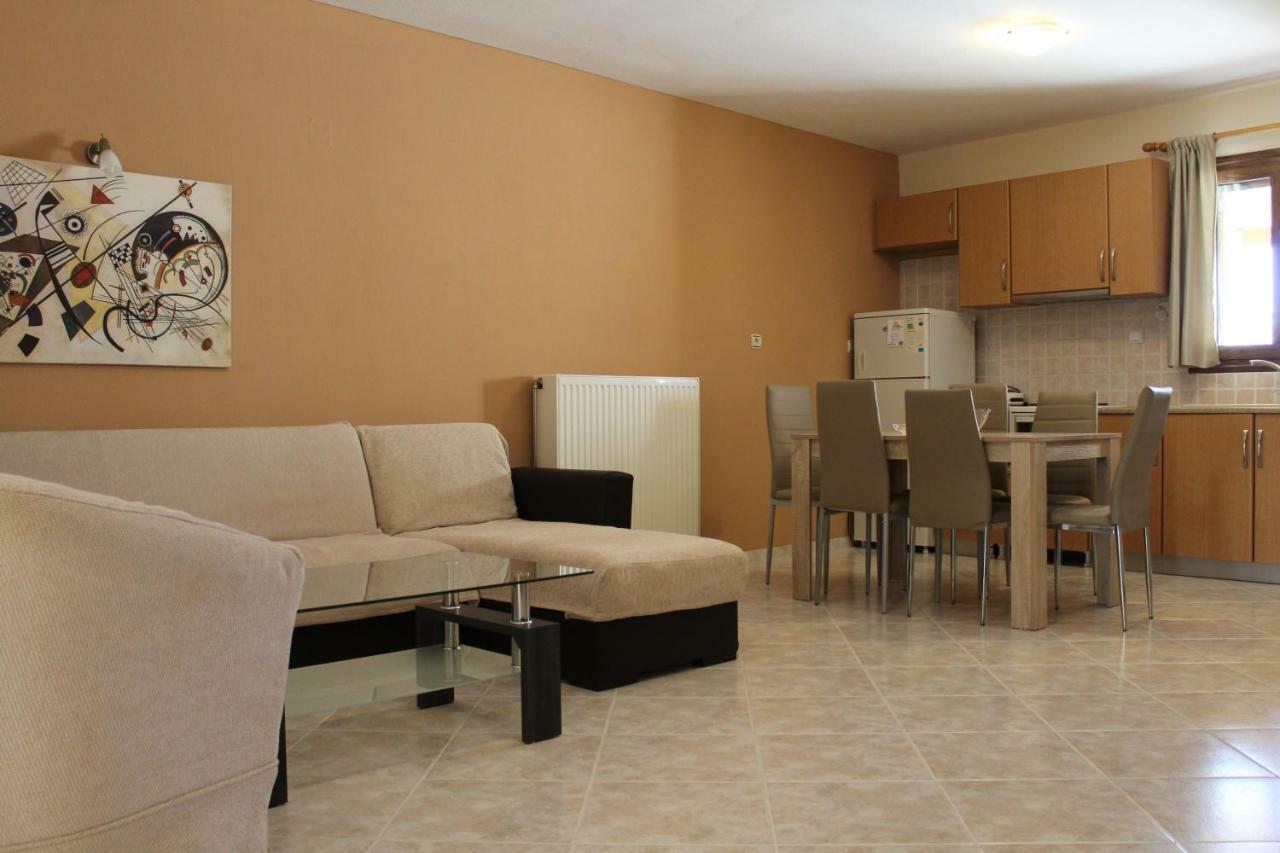 Antelia Homes Skiathos-Stadt Exterior foto